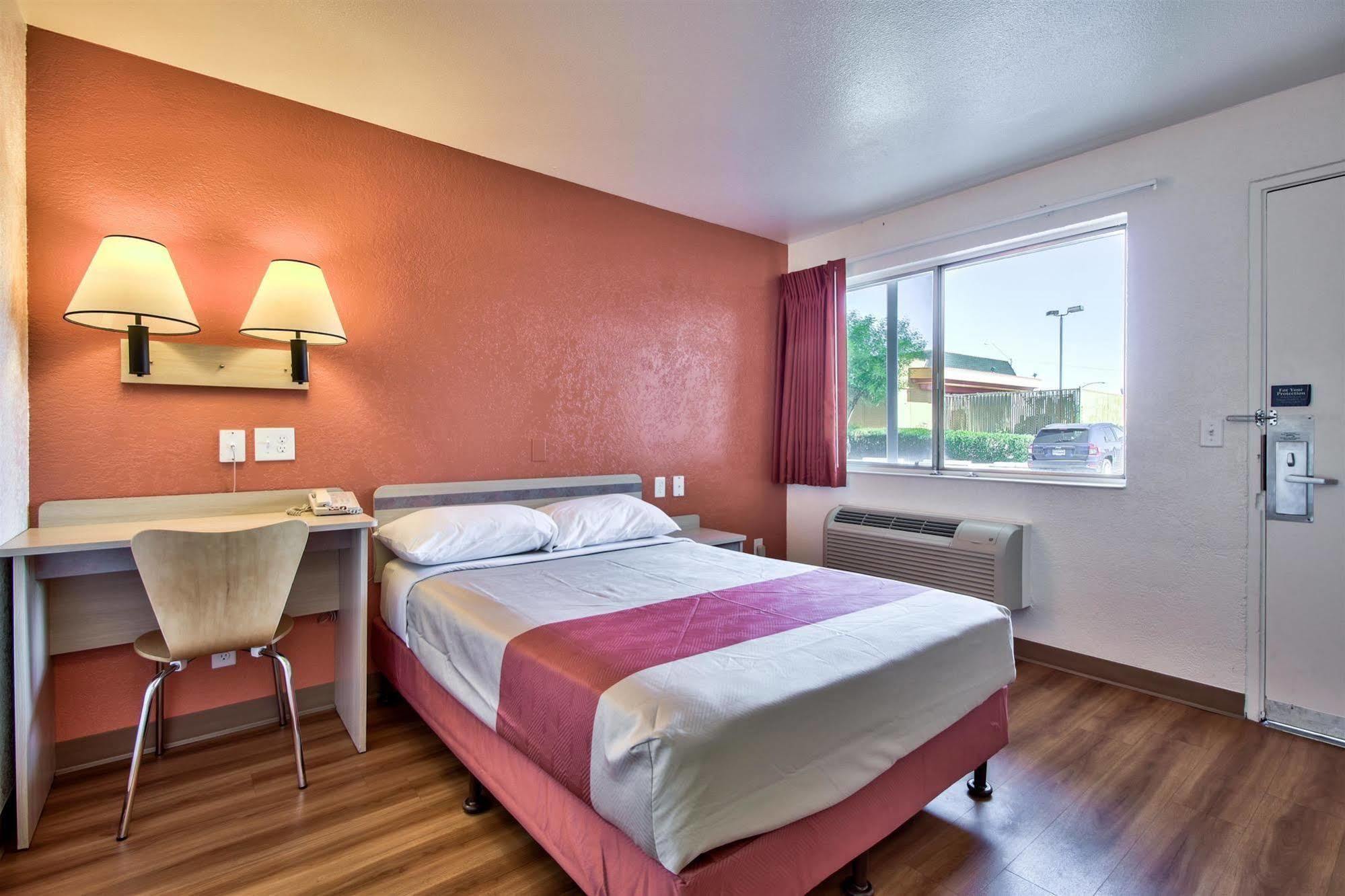 Motel 6-Youngtown, Az - Phoenix - Sun City Dış mekan fotoğraf